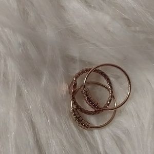 Rose gold/gold ring set 🌹